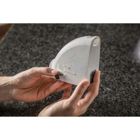 Tomcat 0360630 2-Count Pack of Pet Safe Kill & Contain Covered Mouse Traps