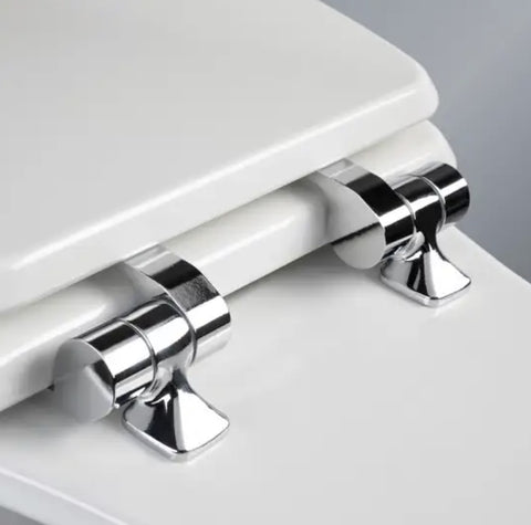 Bemis 26CHSLA 000 White Enamel Slow Close Benton Round Wood Toilet Seat