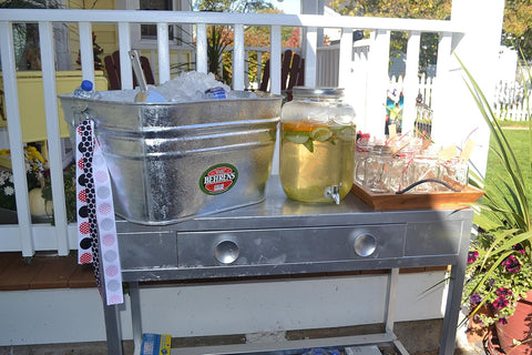 Behrens 62 15.5 Gallon Galvanized Steel Square Pet & Stock Tub - Quantity of 1