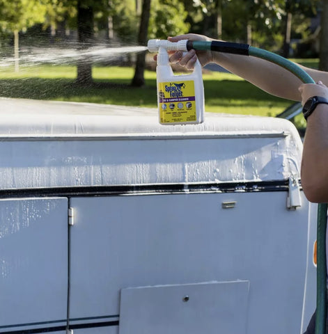 Spray & Forget SFRVCHEQ04 32 oz Ready To Use Hose End Spray RV & Camper Cleaner